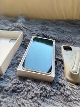 Predám Apple iPhone 14 128 GB biely - 3