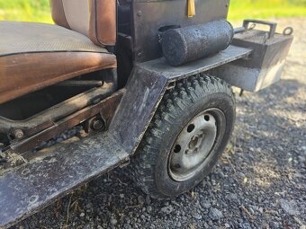 Malotraktor domácej výroby. Fiat 850 - 3