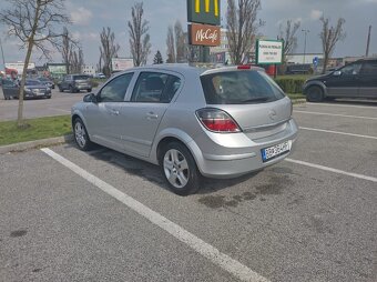 Opel Astra h 1.6 - 3