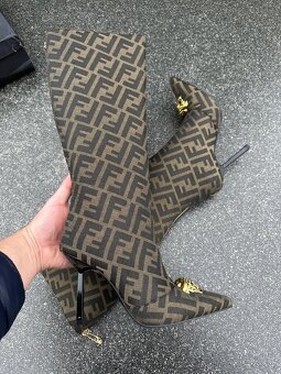FENDI X VERSACE čizmy - 3