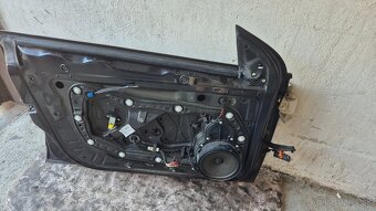 Predám predné dvere Volkswagen Passat CC - 3