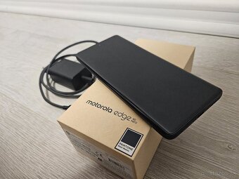 Motorola edge 40 neo 12GB/256GB pantone beauty black - 3