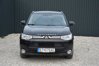 Mitsubishi Outlander 2.20 SR. voz, 7miestne - 3