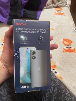 Predam novy mobil motorola e14 - 3