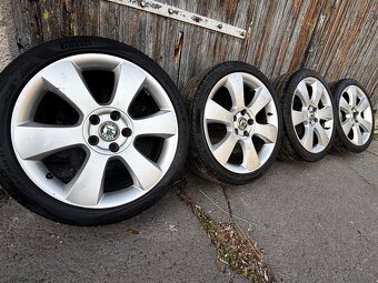 Predám elektrony 225/40 R18 - 3