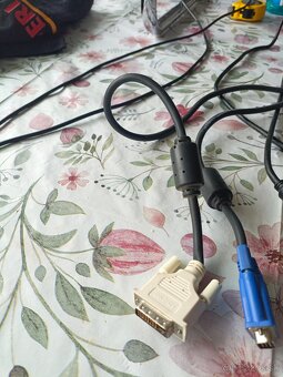 Káble VGA/dvi/ac - 3