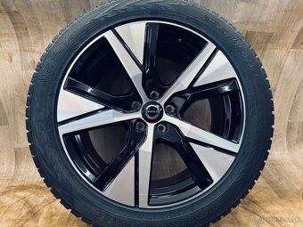 Originál zimní kolesa Volvo XC40 R19 Recharge - 3