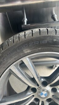 Bwm r18 - 3