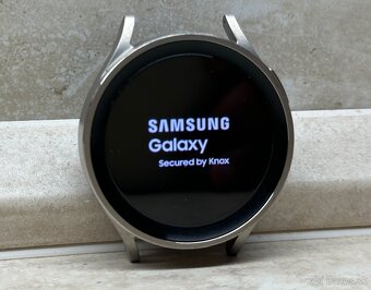 Samsung Galaxy Watch 5 Pro 45mm, natural titanium - 3