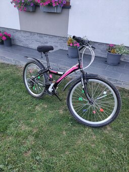 Adria Stinger - 3