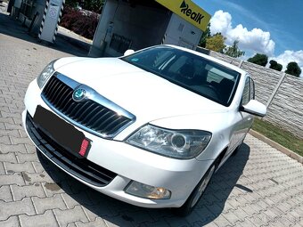ŠKODA OCTAVIA COMBI 1.6TDI ELEGANCE 2013 - 3