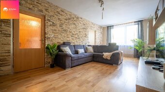 ALL PERFECT| Na predaj 3,5 izbový byt s balkónom v Seredi - 3