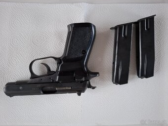 CZ 83 9mm Browning - 3