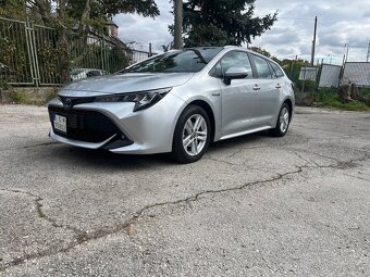 Predám Toyotu Corollu Hybrid. Možný odpočet DPH. - 3