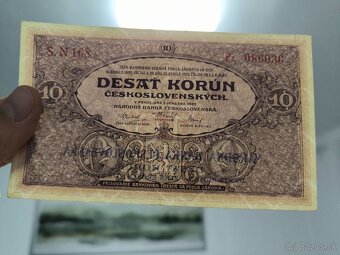 10 kčs z roku 1927 - 3