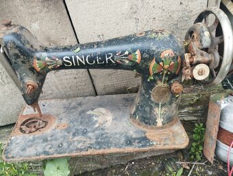 Predám šijací stroj Singer - 3