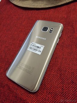 Samsung Galaxy A50 2 kusy a Samsung Galaxy A5 - 3