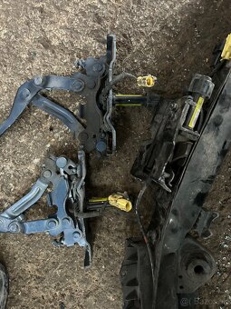 Predny svetlomet Tucson - 3