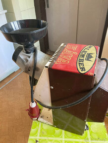 retro mlynček na kávu - 3