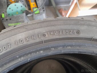 Toyo 235/40 r19 - 3