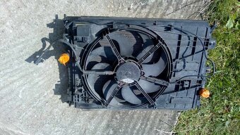 Peugeot 308 1,5hdi 96kw chladice a aj ventilator - - 3