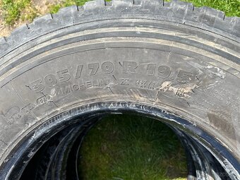 Pneumatiky Michelin XDE 2+ 305/70 R19,5 - 3