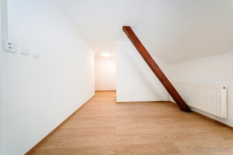 Predaj – 2-izbový byt po kompletnej rekonštrukcii - 3