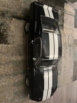 Ford Mustang - 3