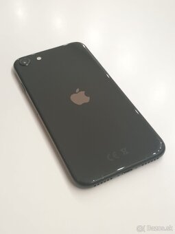 Apple iPhone SE 2020 64GB black - 3
