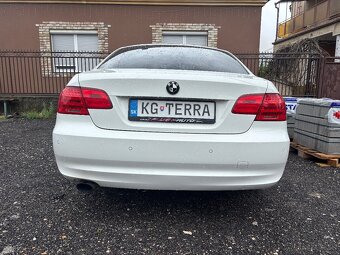 BMW 320i - 3