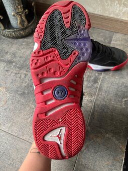 Jordan / Nike / Balenciaga - 3