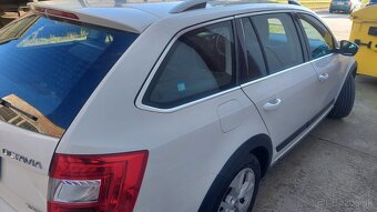 Predám Octavia 3 scout 2 TDI 135kw 4x4 - 3