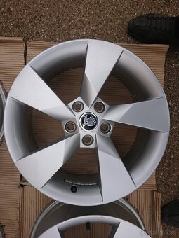 Škoda Nivalis R17 5x112 - 3