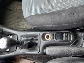 Peugeot 206 1,4i - 3