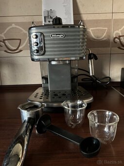 Kavovar deLomghi - 3