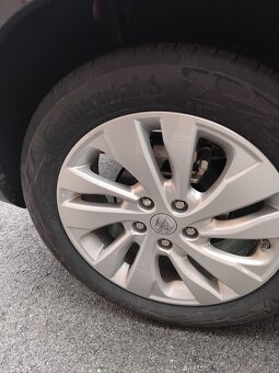 continental 215/55R17 - 3