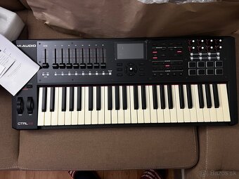 M-Audio CTRL 49, profesionálny MIDI controller - 3