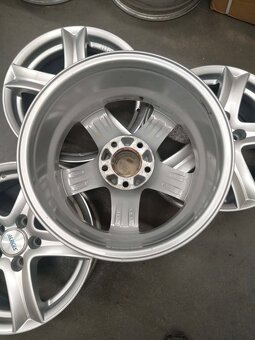 Alu 5 x 114,3 R 16. - 3