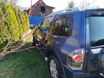 Mitsubishi Pajero IV - 3