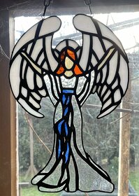 závěsný anděl do okna - vitráž - 3