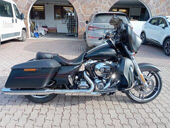 Harley Davidson street glide special FLHXS 2017 22500 Km - 3