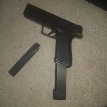 Airsoft glock - 3