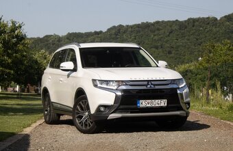 Mitsubishi Outlander 2.0 MIVEC Intense 4WD CVT - 3