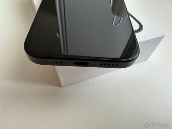 Apple iPhone 15 Black 128GB - 88% batériám - 3