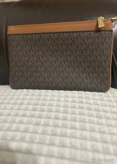 Michael Kors Pouchette - 3