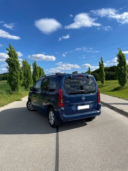 Opel Combo Elegance Plus 1.5 CDTI AT8 (12/2022) - 3