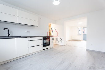 Na predaj 2 izbový byt Dubnica nad Váhom , 47 m2 ,ul.Pionier - 3