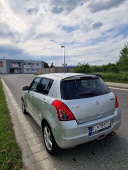 Suzuki swift - 3