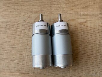 Motorček s prevodovkou 12V (37GB555) - 3