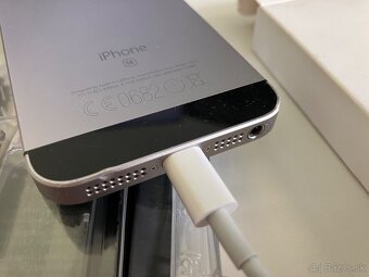 iPhone SE 2016 - 3